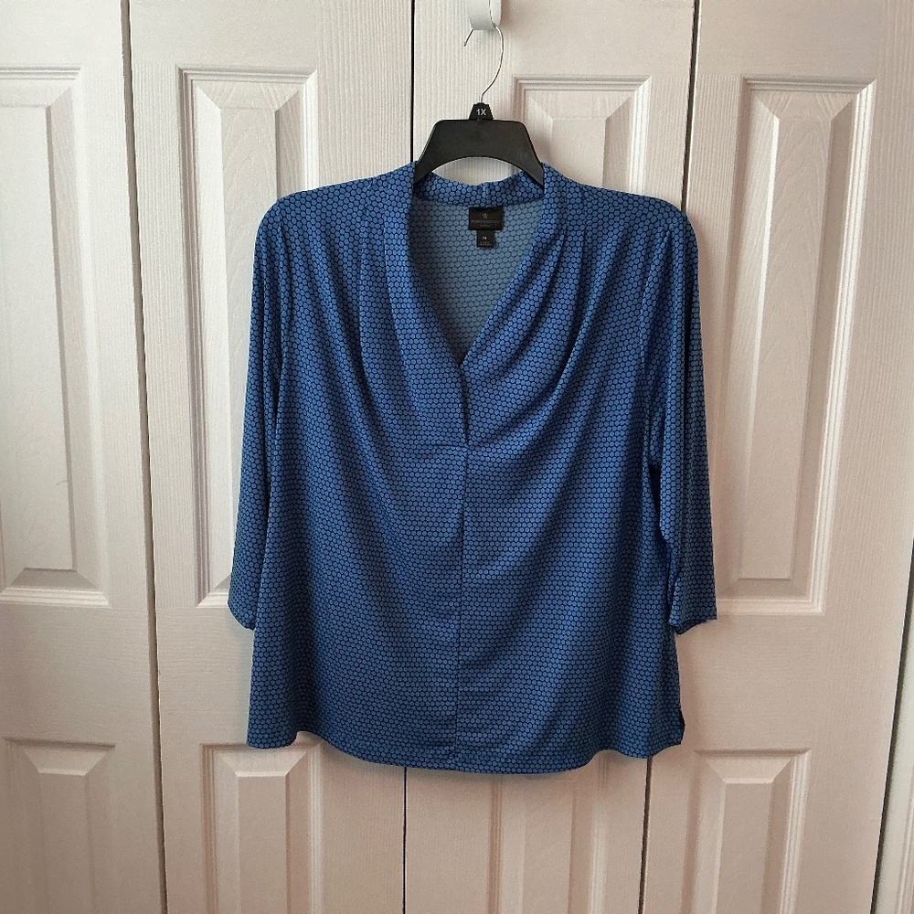 Women’s V-Neck GeometricTop Blue/Black